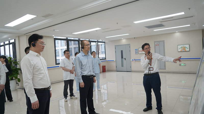 省衛(wèi)生健康委副主任李新華一行蒞臨市三醫(yī)院調(diào)研